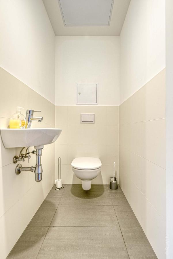 High Rise, Netflix, 2 Min To Main Station Apartment Viena Exterior foto